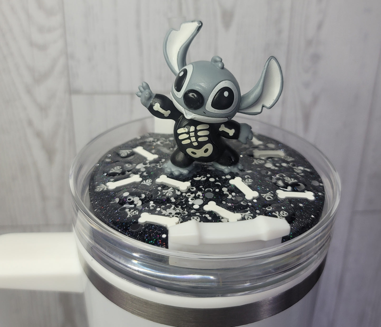 Skeleton Alien Lid Cover