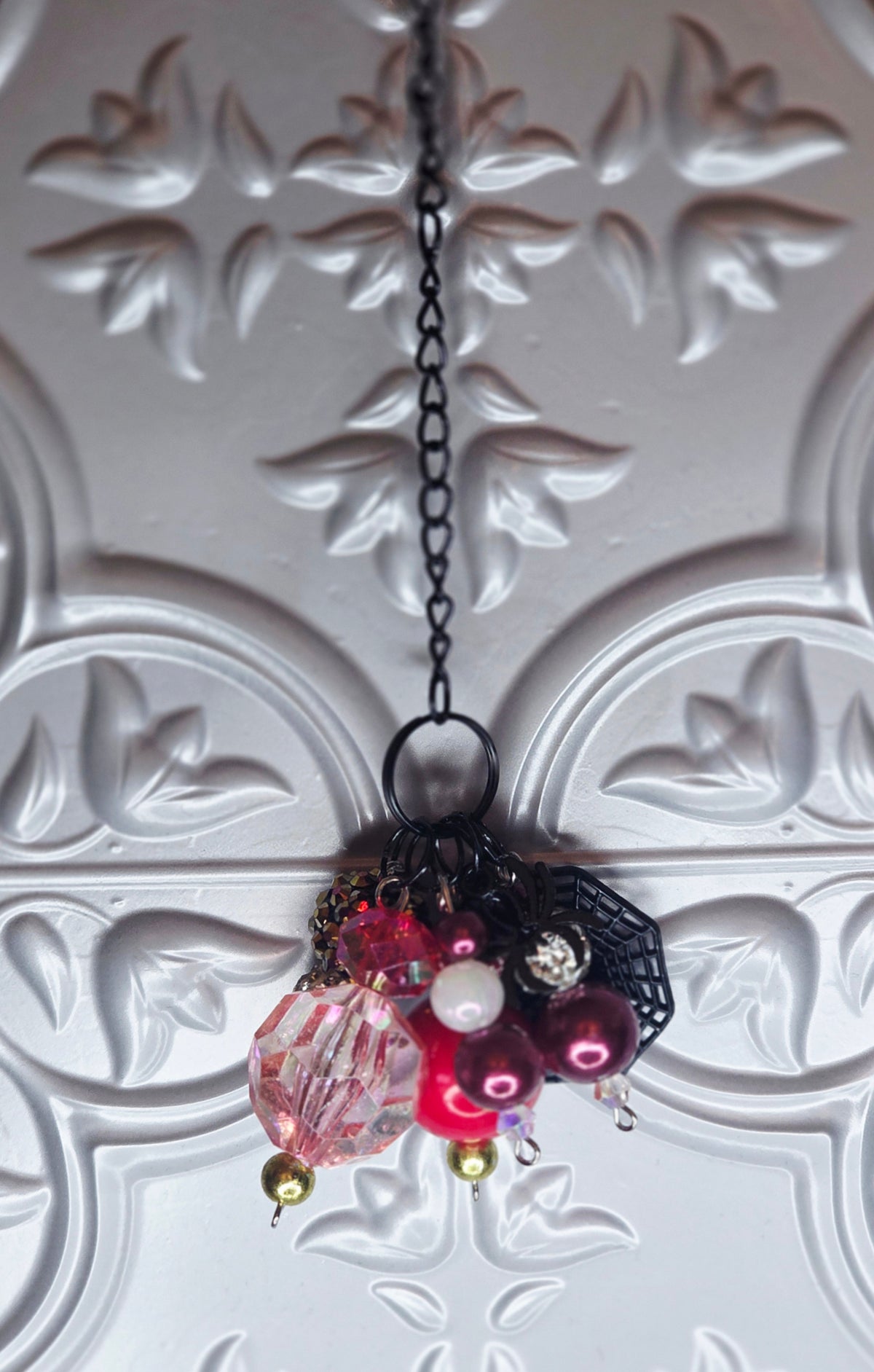 Bordeaux Spider Tumbler Dangle