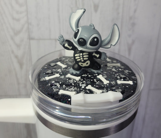 Skeleton Alien Lid Cover