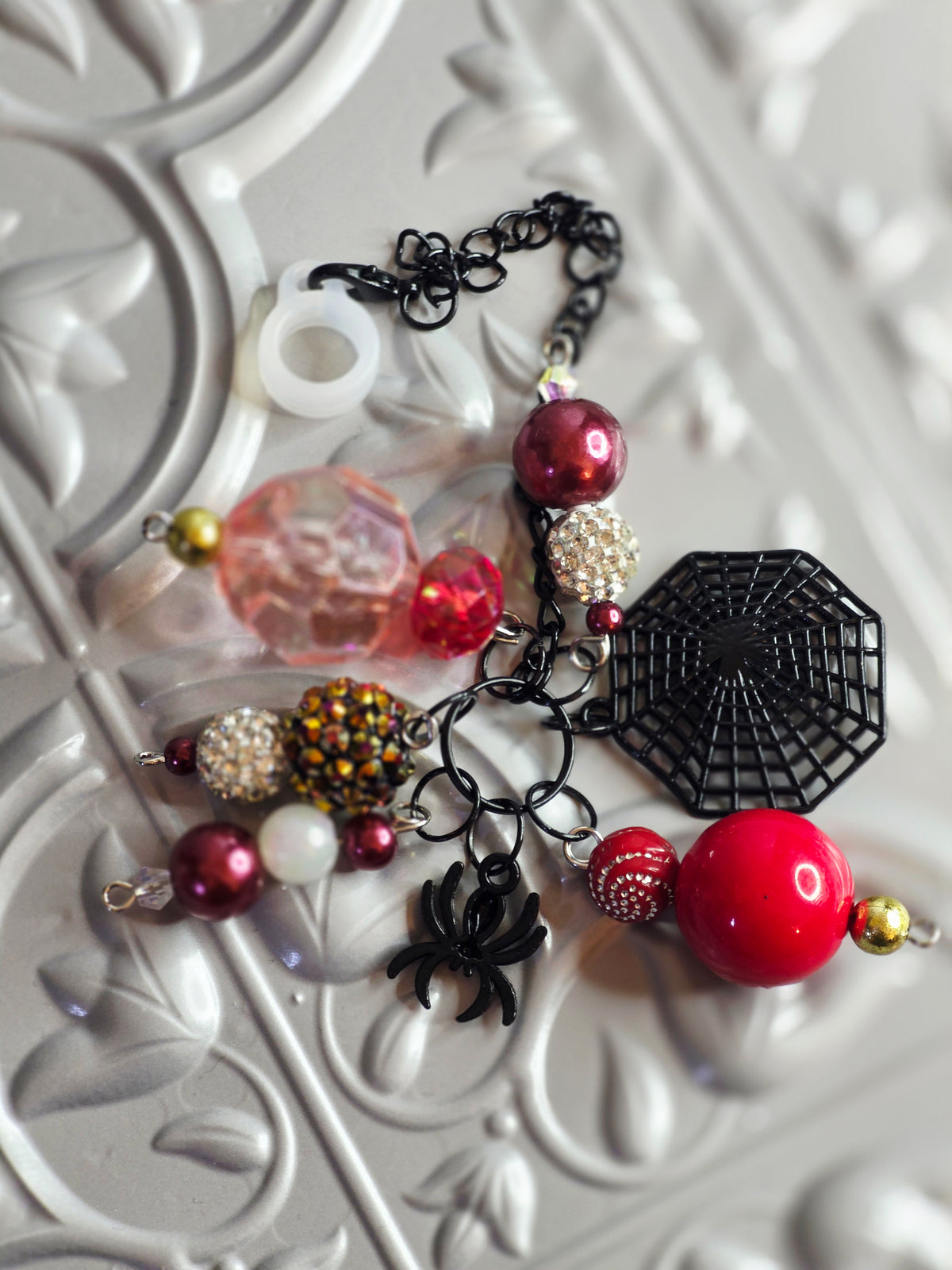 Bordeaux Spider Tumbler Dangle