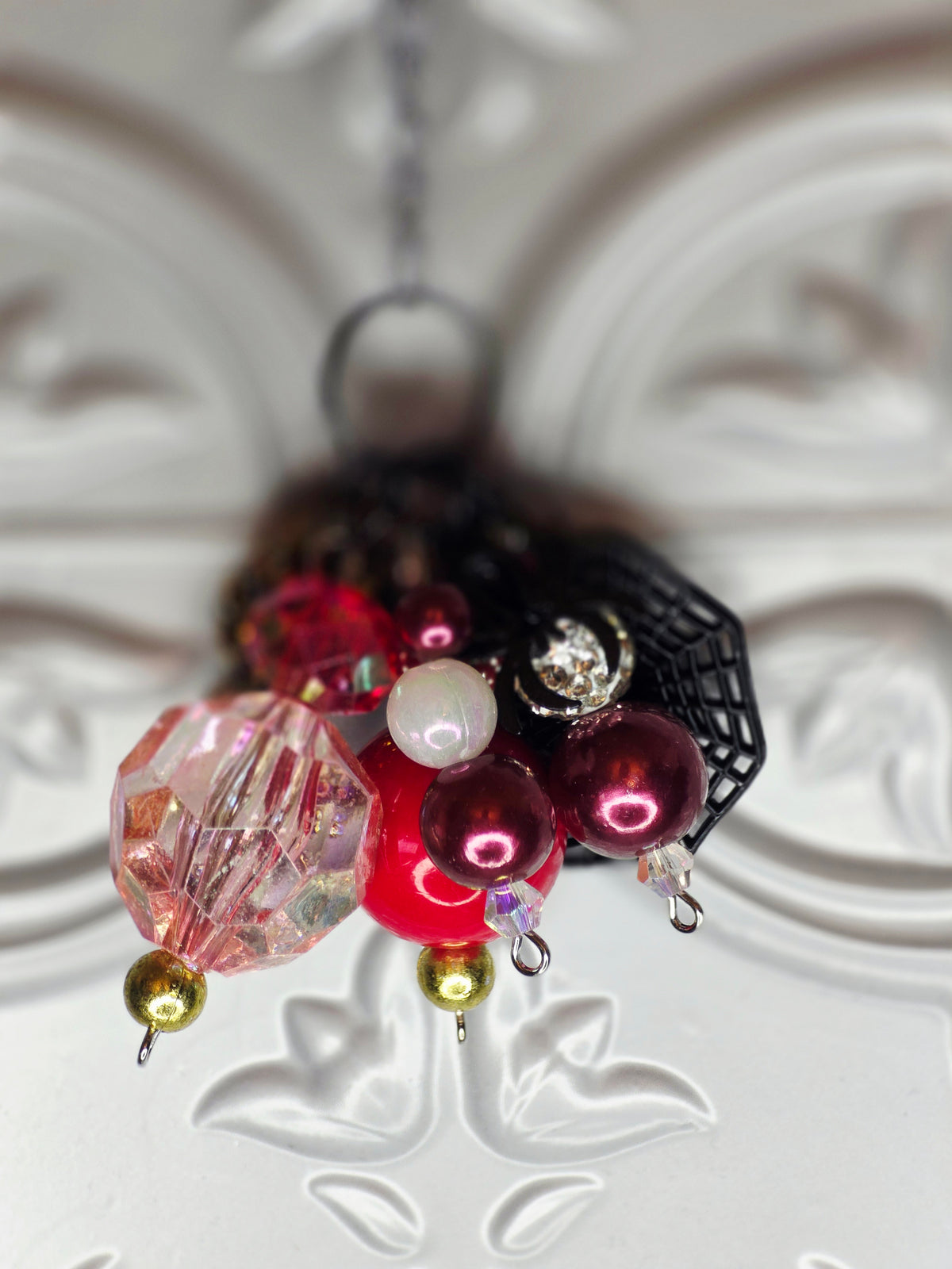 Bordeaux Spider Tumbler Dangle